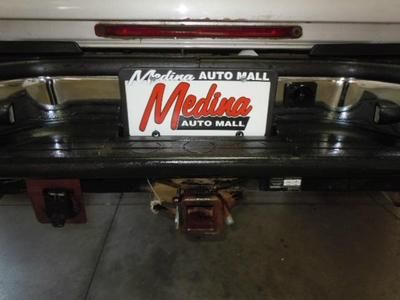 Crew Cab Dually Long Bed 6.6L DuraMax Diesel 4X4 Leather Rear DVD Bose 6disc, image 22