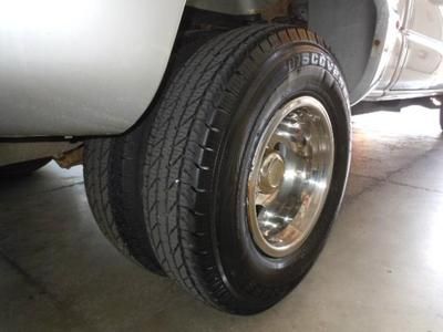 Crew Cab Dually Long Bed 6.6L DuraMax Diesel 4X4 Leather Rear DVD Bose 6disc, image 32