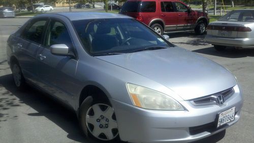 2005 Honda Accord LX 4 Door 165,250 +, One Owner, image 2
