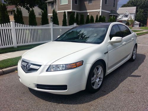 Beautiful *** 2007 acura tl *** panoramic roof *** navigation/ backup camera **