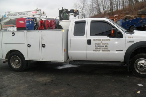 2006 white f550 service truck