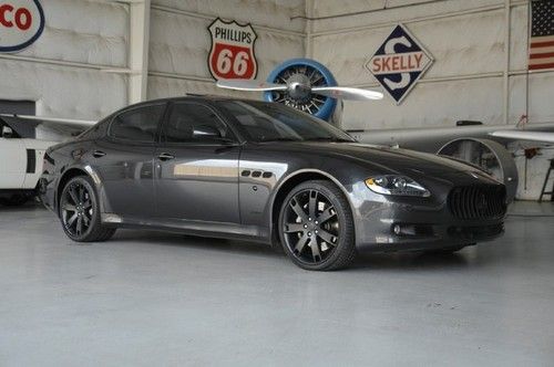 4.7l v8-blackout pkg-5k miles-1owner-warranty-pristine-wow