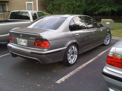 2002 bmw m5 sport sedan 4-door 5.0l