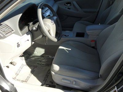 LE 2.4L Clean CARFAX Excellent condition Low miles Must sell Smoke free, image 2