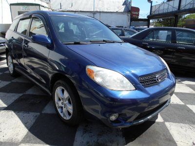 One owner 2006 toyota matrix low miles awd fully loaded 04 05 07 08 body styles