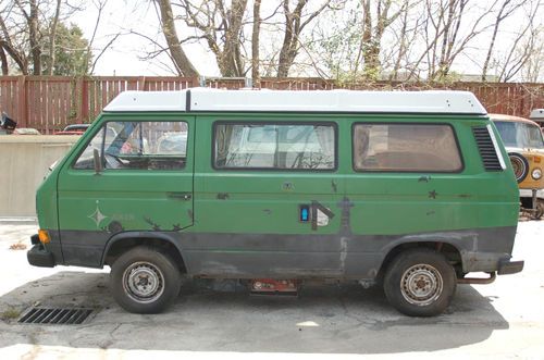 VOLKSWAGEN VANAGON