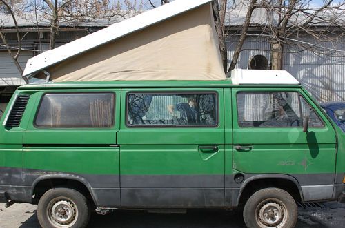 VOLKSWAGEN VANAGON