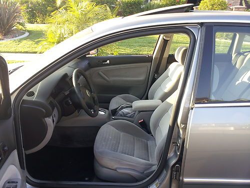 2004 volkswagen passat gls sedan 4-door 1.8l