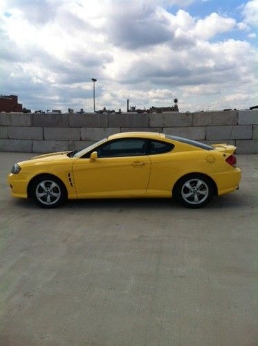 2006 hyundai tiburon gs coupe 2-door 2.0l