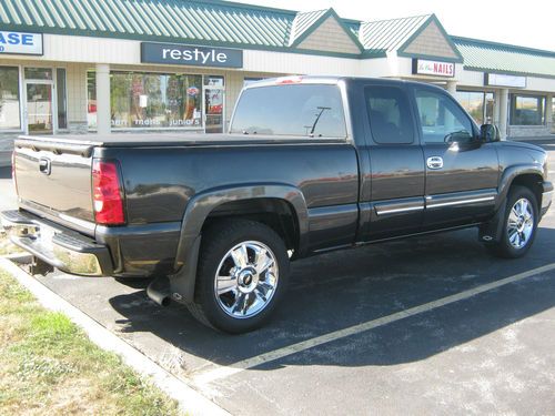 2005 Chevrolet Silverado 1500 LS Extended Cab Pickup 4-Door 5.3L, image 4