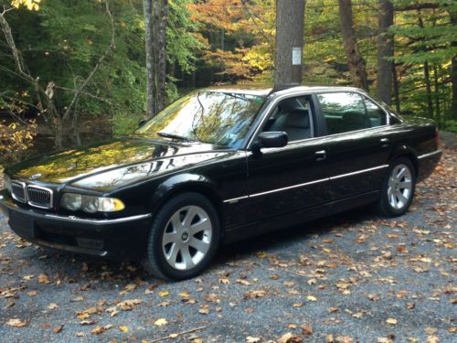 2001 bmw 740il base sedan 4-door 4.4l