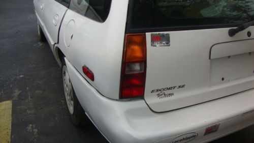 1998 Ford Escort Station Wagon SE  59k ORIGINAL MILES auto NO RESERVE, image 15