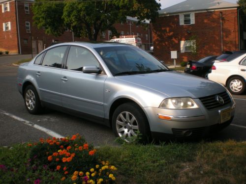 Volkswagen passat gls 1.8t 2003 no reserve!! great condition!! well maintained!!