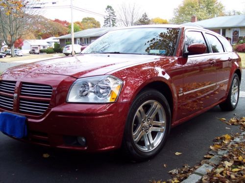 2005 dodge magnum r/t hemi., 2 owner , low miles,loaded , navi ,auto start