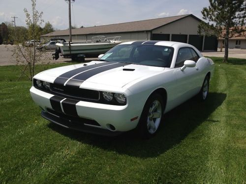 &#039;11 challenger white black racing strips clean one owner low miles