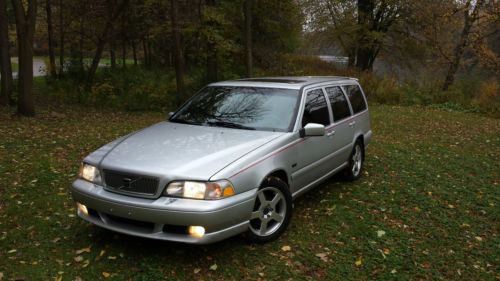 Volvo v70 r 1998 clean no rust!!!!! raaaaareeee