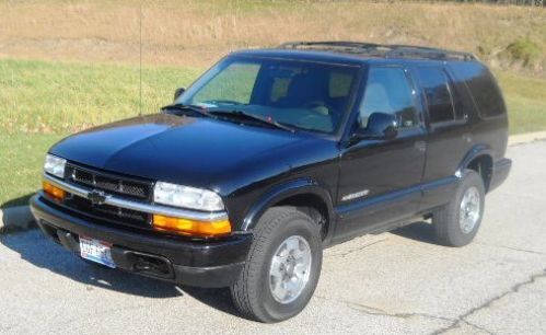 Black 2002 chevrolet blazer ls 4.3l automatic 4x4 four wheel drive