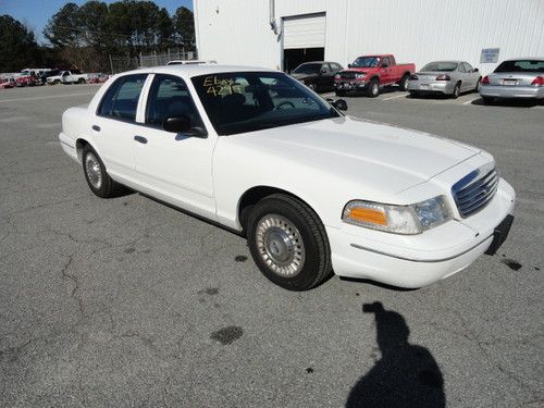 1998 white ford crown victoria 4 door sedan one owner