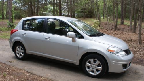 2008 Nissan Versa SL Hatchback 4-Door 1.8L, US $7,900.00, image 2