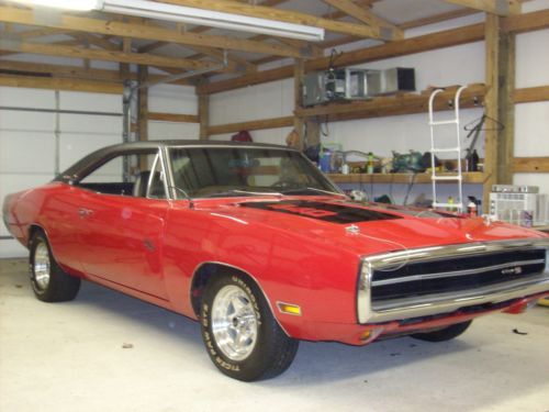 1970 dodge charger r/t hardtop 2-door 7.2l