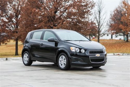 Lt 1.8l traction control - abs and driveline rear defogger power heated mirrors