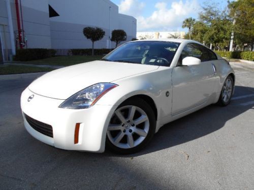 2004 nissan 350z touring! only 8,000 miles! navigation! leather! heated seats!
