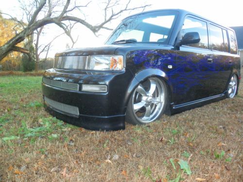 2005 scion xb extreme custom, sliding roof, airbag suspension, 1 of boyd wheels