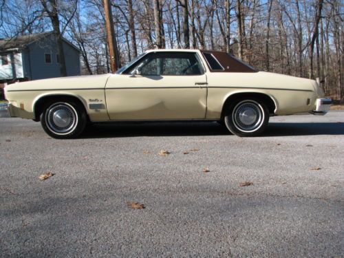 Sharp cutlass 2 owner perfect cruise-in daily driver clean in and out new tires!