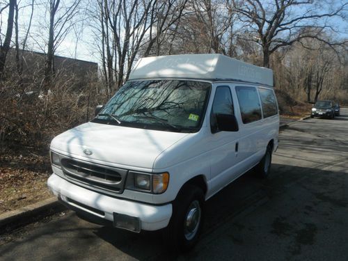 02 ford e-250 handicap van wheel chair lift clean runs perfect