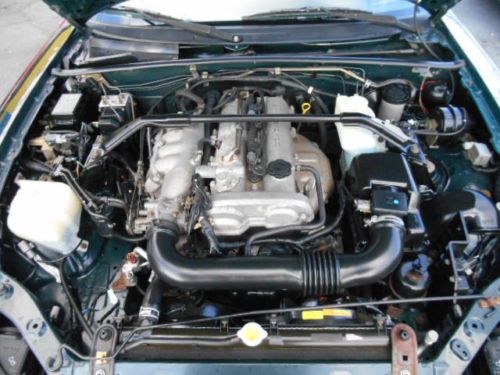 2002 Mazda Miata MX-5 Luxury edition. RARE A/T Only 80k " NO RESERVE" WOW!, image 15