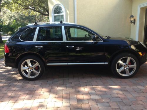 2006 porsche cayenne s with upgraded cpu chip, chrome exhaust and 22&#039; rims