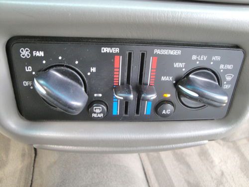 NO RESERVE*02 BUICK CENTURY*38,000 MILES*GORGEOUS*FLORIDA SNOWBIRD CAR*MINT, image 39