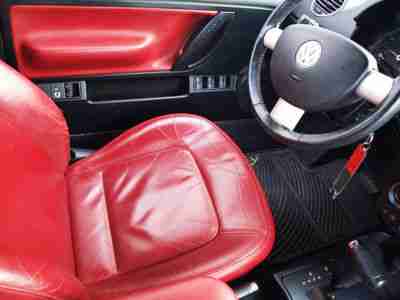 VW NEW BEETLE BLUSH CONVERTIBLE SILVER W/ RED TOP 2.5L 5CYL AUTO RED/BLACK INT, image 10