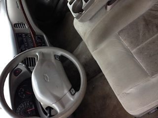 2004 Chevrolet Impala Base Sedan 4-Door 3.4L, image 3