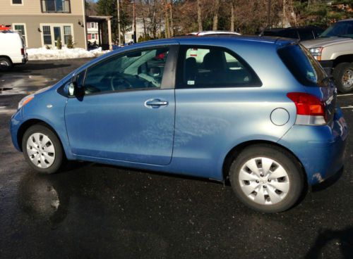 2011 toyota yaris hatchback 3-door 1.5l