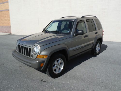 2006 jeep liberty diesel 4x4 loaded 1 owner very clean