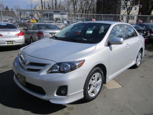 2013 toyota corolla s 4dr