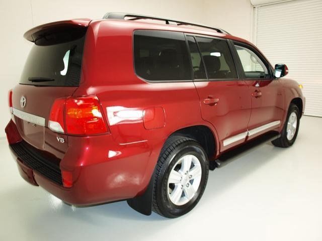 2013 toyota land cruiser 4dr 4x4