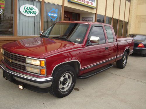 Texas silverado ! 5.7l ! good overall condition !