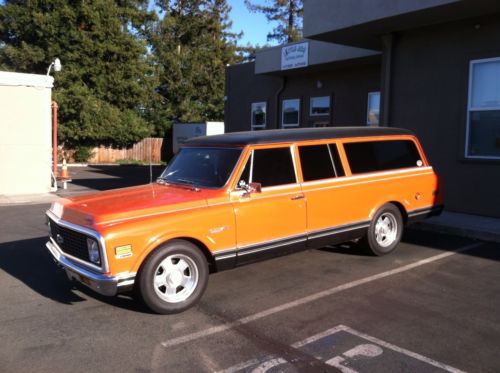 1972 chevrolet suburban