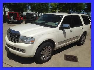 Navigator 2wd, heated &amp; a/c seats, park, power running boards, 1 owner!!!!