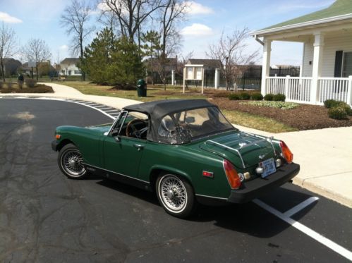 1977 mg midget, british race gr. good condition, runs great, good daily runner!!