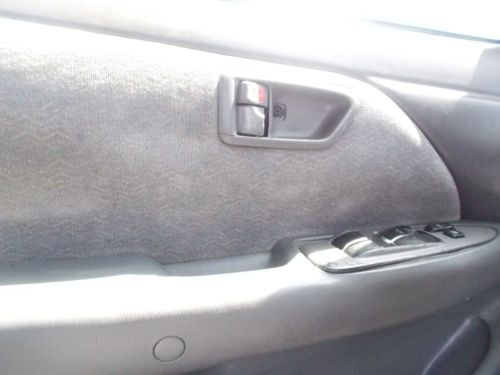 1997 Toyota Camry, NO RESERVE, image 6