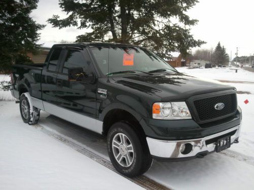 2006 ford f-150 xlt, 5.4l, 4x4, supercab 4 door, 35k miles, salvage, builder.