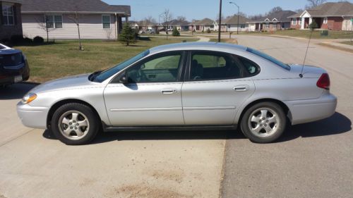 2006 ford taurus