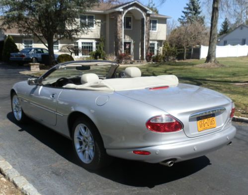 2002 jaguar xk8 convertible only 52400 miles runs like new!!!