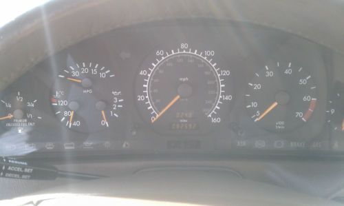 1997 Mercedes-Benz SL500 Convertible/Hardtop 2-Door 5.0L, image 5