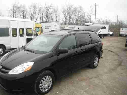 08 TOYOTA SIENNA HANDICAP VAN WHEEL CHAIR RAMP VISION 58000 MILES REAR ENTRY, US $19,500.00, image 3