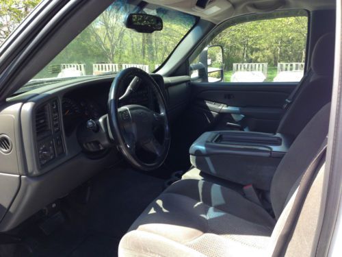 2007 Chevrolet Silverado 2500 HD Classic LT Crew Cab Pickup 4-Door 6.6L, image 7