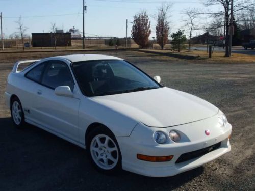 1998 integra type r #747 (cdm) autographed by shigeru uehara